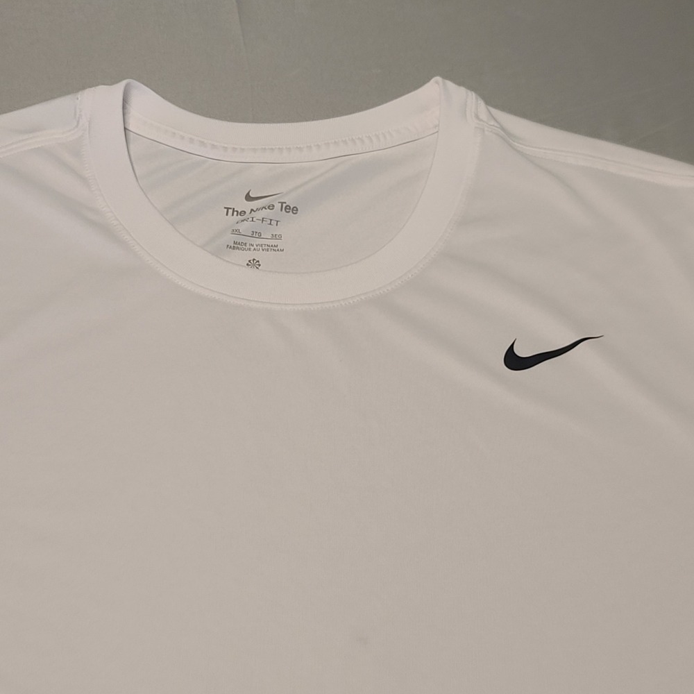 Nike Dri-FIT T-Shirt Mens 3XL White Short Sleeve Performance Swoosh Training Tee